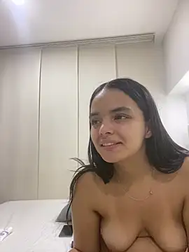 Chat +18 de Venusduoxx ao vivo