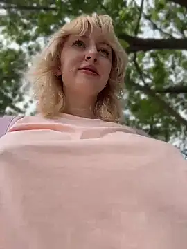 RonnieKiss' Live XXX Chat