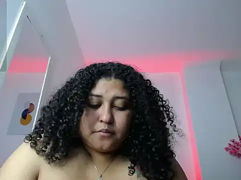 Ayliinn_ Chat XXX in diretta