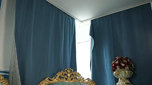 LollyStar live XXX chat