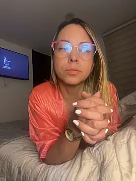 _sexybunny_'s Live XXX Chat
