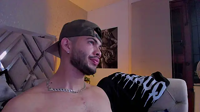 Vincentblack Adlı Modelin Canlı XXX Sohbeti