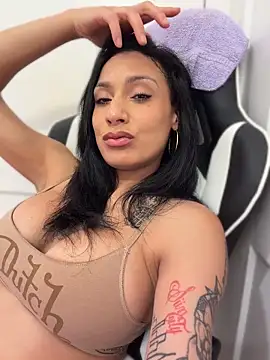 FerrariFrench Live XXX-chat