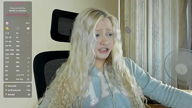 MidnightPoise Chat XXX in diretta