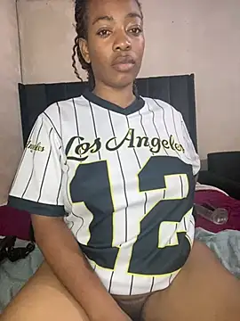 XXX chat uživo modela Candice950