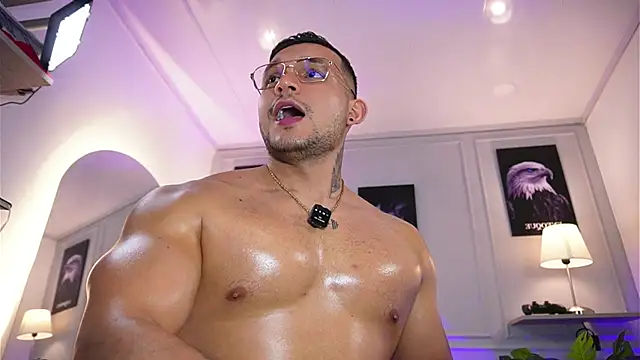 XXX chat uživo modela Marco_Vega