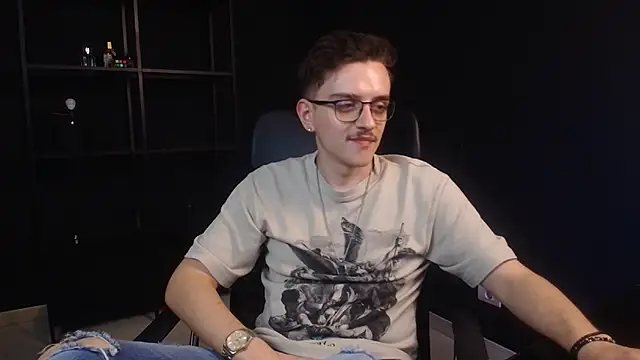 Živý XXX chat FelixStarkk