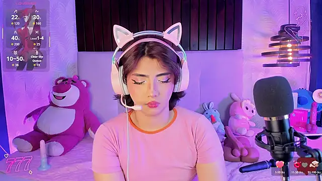 Creamy_Angelo élő XXX-chatje