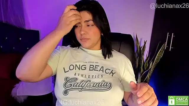 lucy26_ 现场XXX聊天