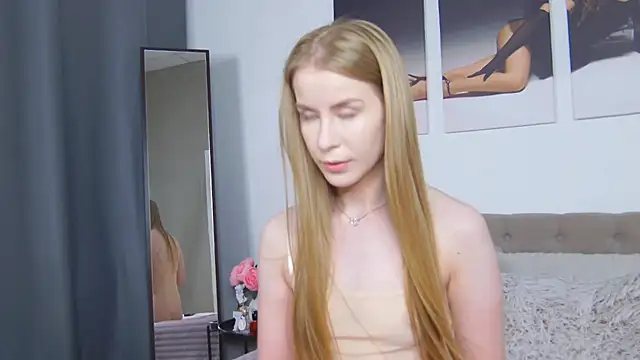 Chat +18 de VioletiSwone ao vivo