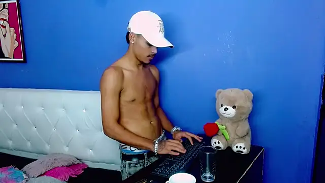 Angel_foxc13 লাইভ XXX চ্যাট