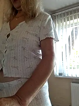 gentleblonde's Live XXX Chat