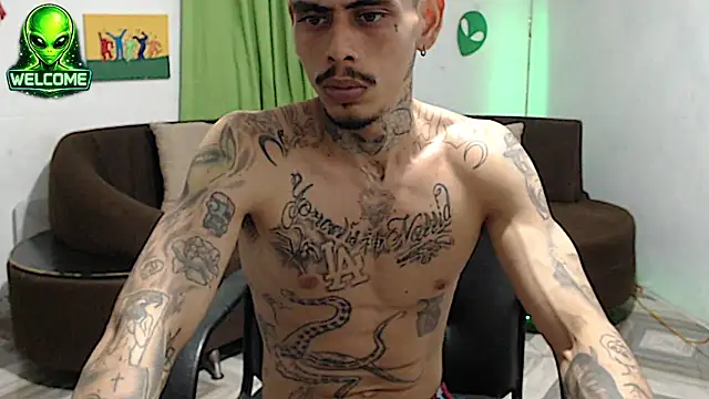 alpha_zom Live XXX-Chat