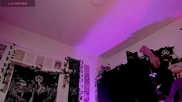 GothKitten666 Adlı Modelin Web Kamerası Şovu