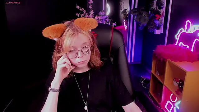 FoxxyyPolly's Live XXX Chat