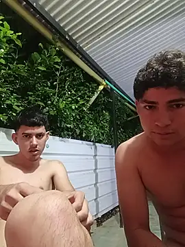 Show Webcam de 3hornys-straights