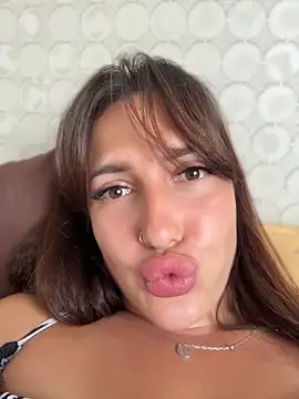 AleksandraRich's Live XXX Chat