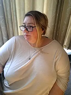 Chat +18 de Iceprincess2bad4u ao vivo