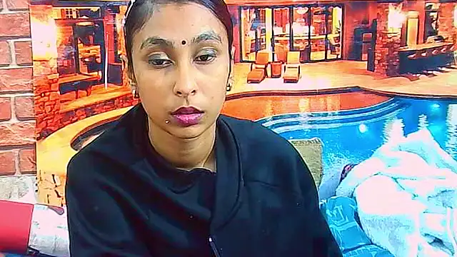 IndianSexyButt live XXX chat