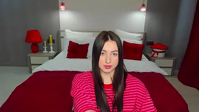 Christina_Enigma Chat XXX in diretta