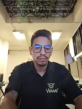 Chatroom XXX en direct de Juann-cock