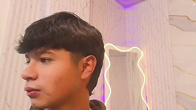 Chat XXX ao vivo de Spark_tay