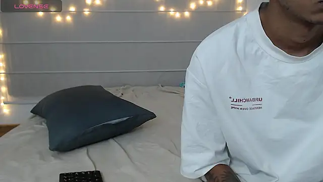 Sarabubbie Live XXX-chat