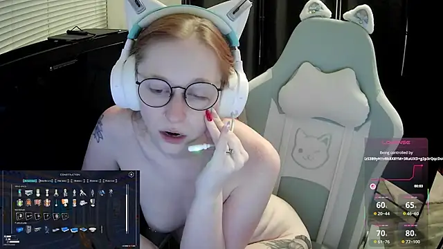 LilyFoxxx's Live XXX Chat