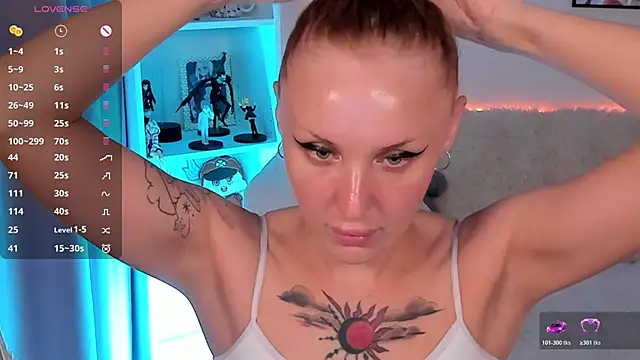 LianaFord's Live XXX Chat