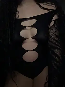 nikkiloveee: онлайн-секс-чат