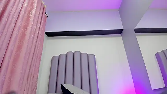 Aura-bakerr Chat XXX in diretta