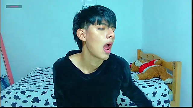 XXX chat uživo modela phuwin_bj