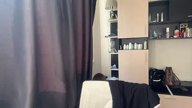 AquilineOrites' Live XXX Chat