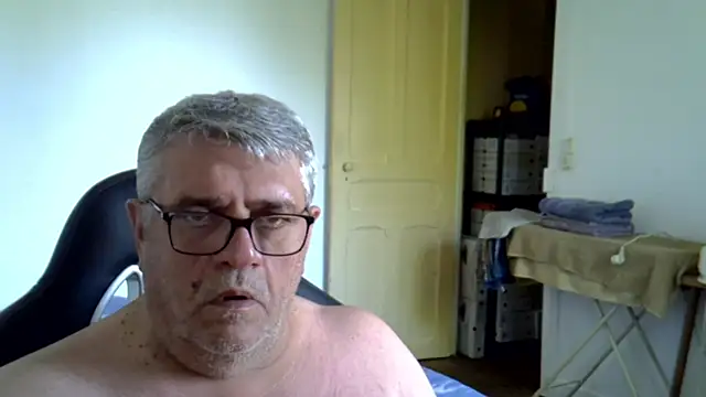Laurent_oldmen Chat XXX in diretta
