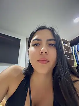 I_AM_SOPHIE_ Adlı Modelin Canlı XXX Sohbeti