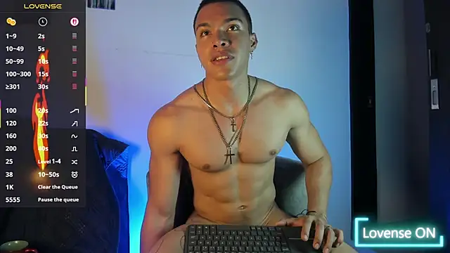 adriel_escalante's Live XXX Chat