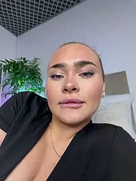 MonicaWestt Live XXX-Chat