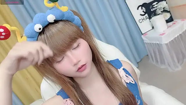 Živý XXX chat di-or-