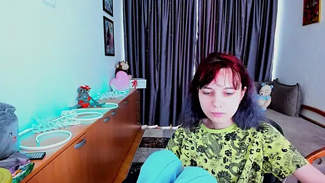 MiniLysiiのライブXXXチャット