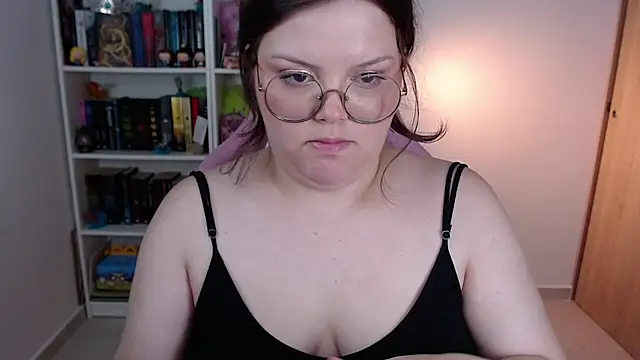 Gabiwaifu Adlı Modelin Canlı XXX Sohbeti