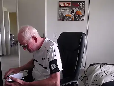 jimmy73490 Chat XXX live