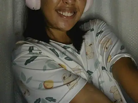 ChubbyButty live XXX chat