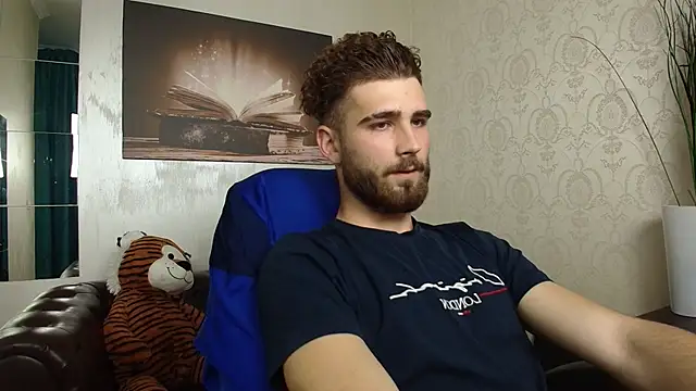 KyloEastn Live XXX chat