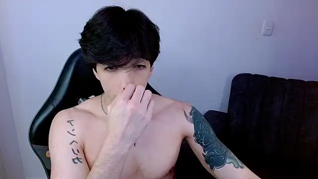 H3ll_B0I's Live XXX Chat