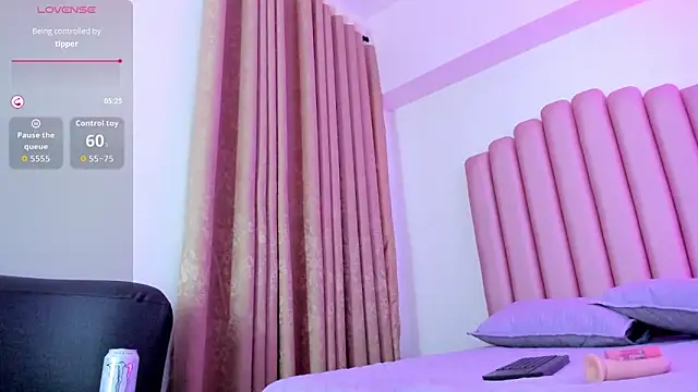 Lana_fox01 Chat XXX in diretta