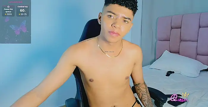 XXX chat uživo modela Nico_Hunter_