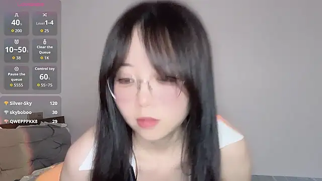 77-Vicky's Live XXX Chat