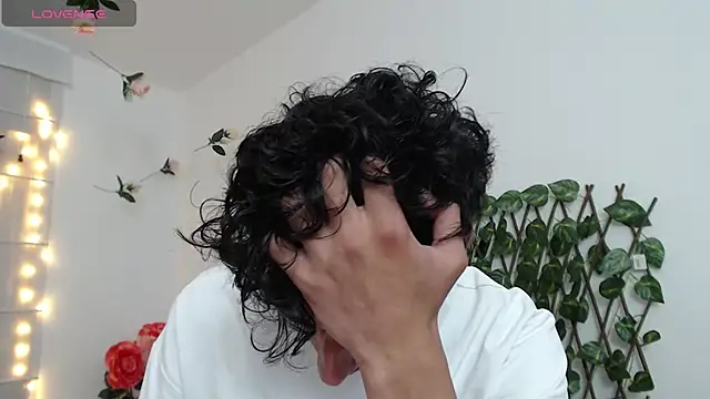 Sarabubbie's Live XXX Chat