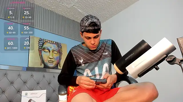 Онлайн чат XXX Ethanx18_