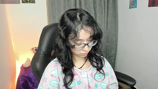 Chat XXX ao vivo de indra_cam